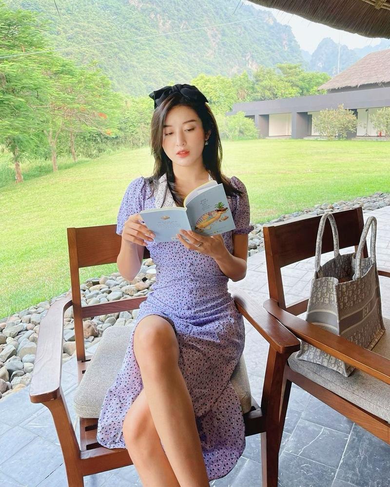 Thúy Ngân diện áo Quốc kỳ mừng tuyển Việt Nam - Kỳ Duyên ngầu đét với style golfer-6