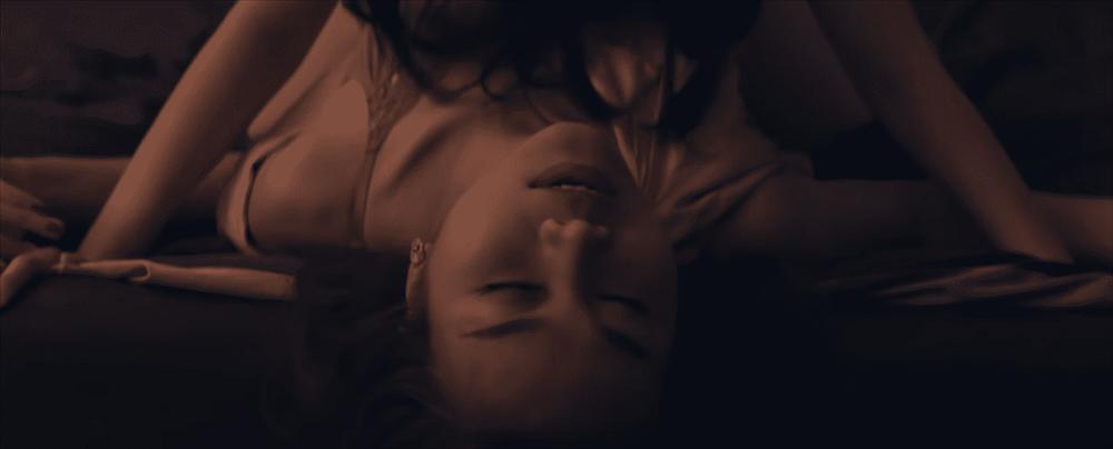 Sốc với cảnh nóng quá bạo liệt, cởi 100% trên màn ảnh phim Việt-1