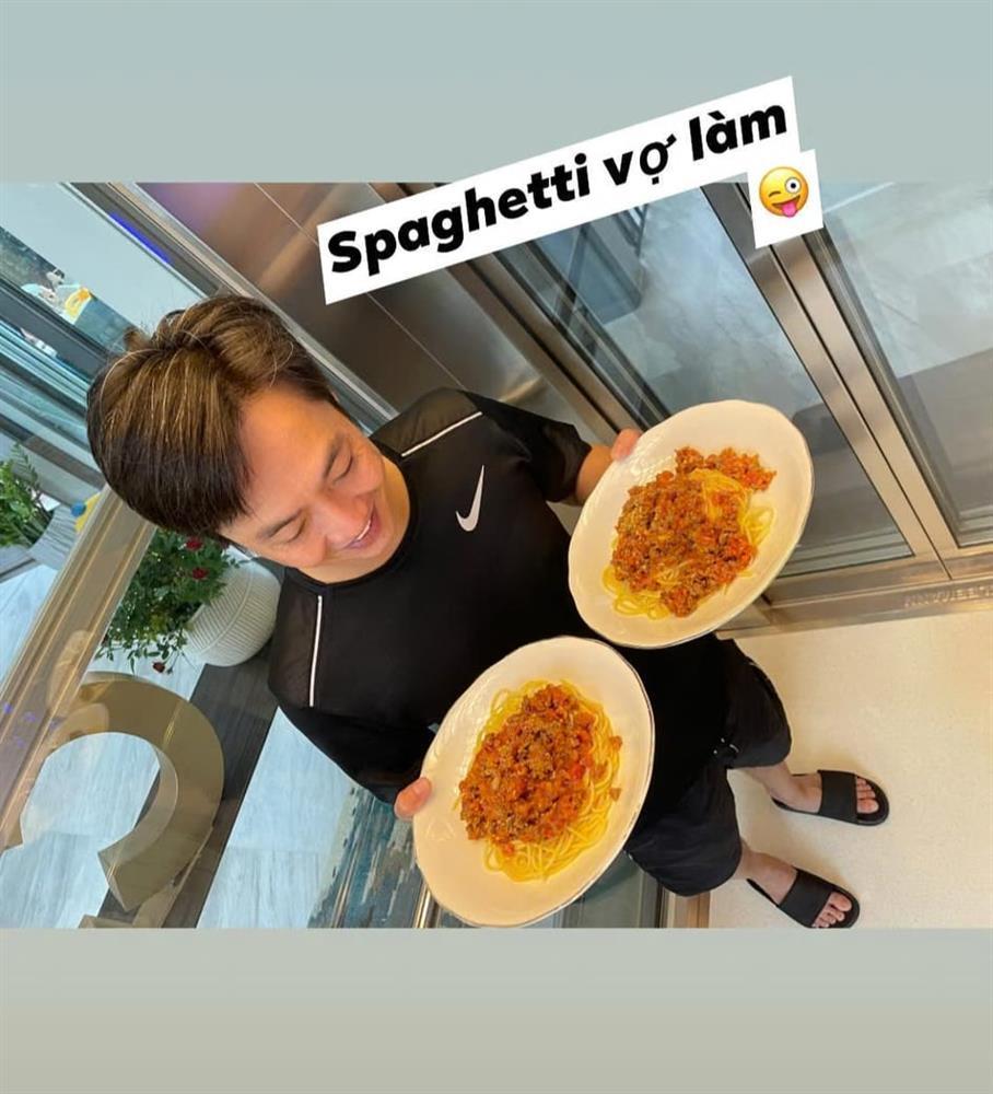 Cường Đô La lộ tóc bạc đầy đầu, già trước tuổi 39-1