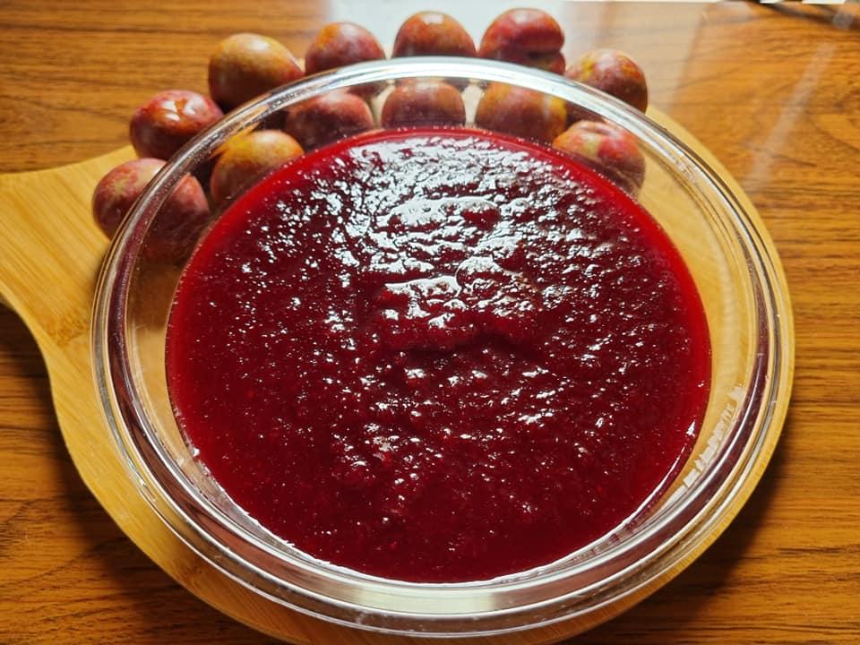 Mận đang cuối mùa, tranh thủ học công thức làm sốt mận ăn kèm gì cũng ngon-7