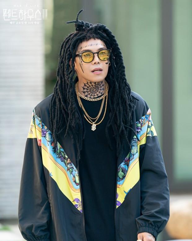 Anh trai Logan Lee có hành vi phân biệt chủng tộc trong Penthouse 3?-1