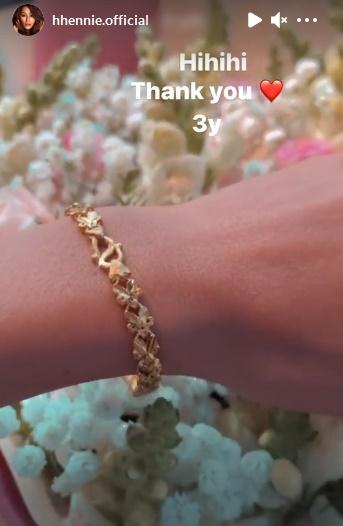 HHen Niê được bạn trai tặng vòng vàng nhân dịp kỉ niệm 3 năm yêu-3