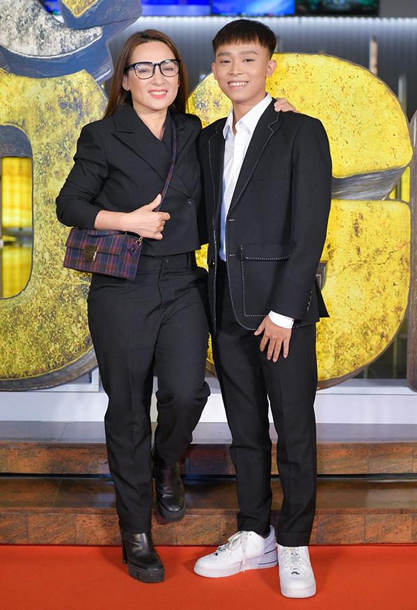 Phi Nhung bị mắng miệng nam mô, bụng bồ dao găm-2