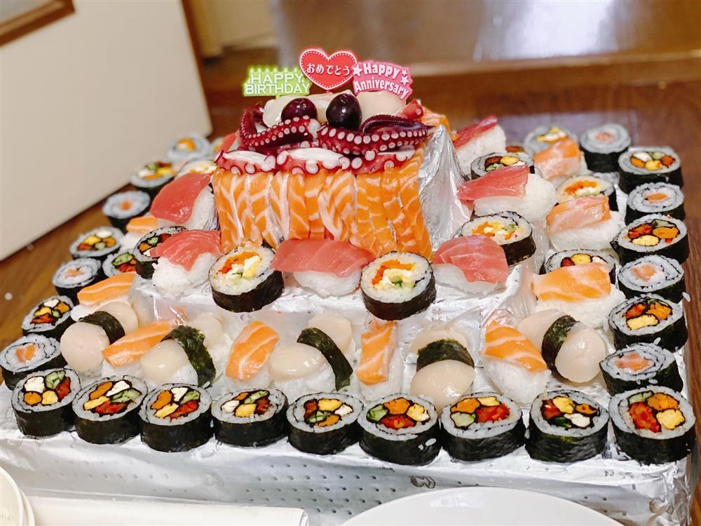 9X mất ngủ làm bánh sinh nhật tặng chồng, thành phẩm có 1-0-2 khiến ai cũng ngưỡng mộ-2