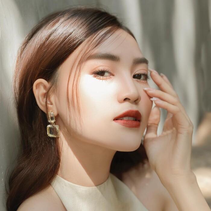 Ninh Dương Lan Ngọc makeup giống Song Hye Kyo nhưng lại khiến fan tá hỏa-5