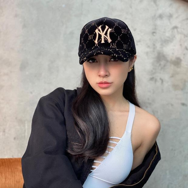 Gái đẹp lái xe 20 tỷ lần đầu khoe clip sexy, đẹp thế này khoe nhiều mới bõ-1