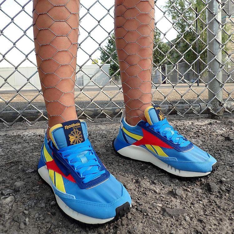 Cô gái sáng tạo thời trang từ kẹp ghim, rau củ-6