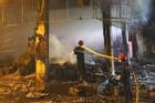 Cháy phòng trà lớn nhất TP Vinh: Khoảnh khắc lửa bao trùm căn nhà