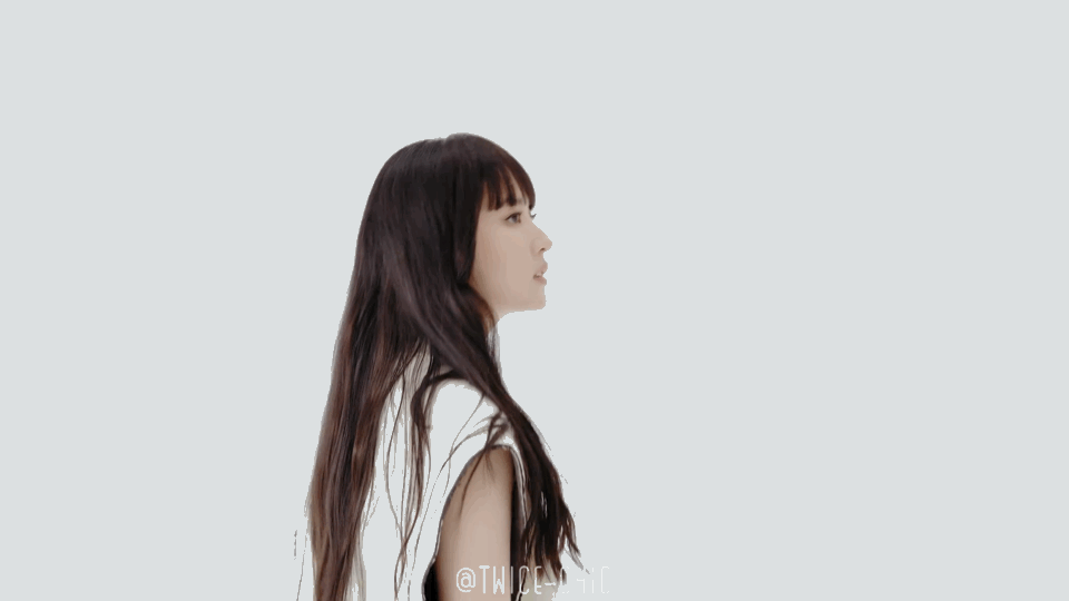 Lưu Diệc Phi khiến netizen rụng rời với mái ngố bằng chằn chặn-6