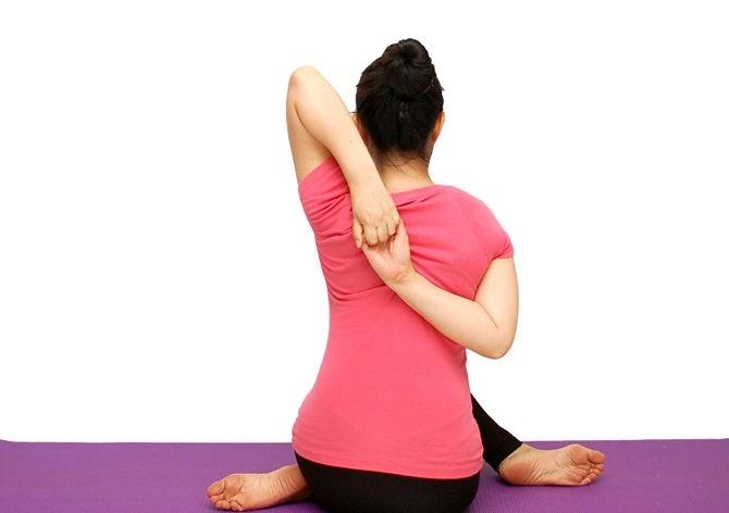 Trương Ngọc Ánh lộ bắp tay lực điền, dân mạng mách chiêu đốt mỡ hiệu quả-12