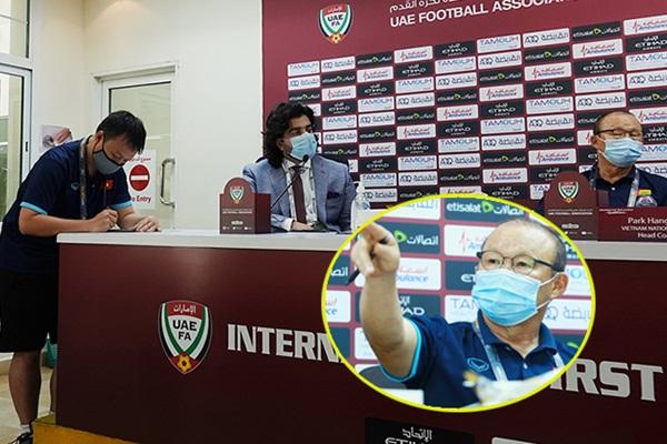 Thanh niên quay lén cô hàng xóm mặc sexy đăng lên mạng cợt nhả-2