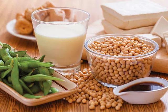 Ái nữ nhà Minh Nhựa khoe sắc vóc quyến rũ khác lạ, râm ran tin đồn dao kéo-9