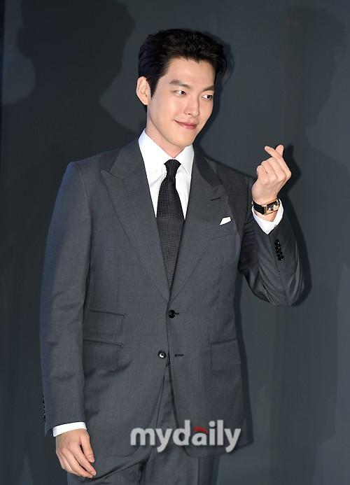 Tài tử Người Thừa Kế điển trai hết nấc, rạng rỡ sau thời gian điều trị ung thư-5