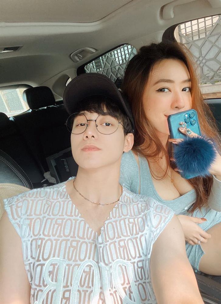 Công tử Hà thành tương tư gái xinh Sài Gòn suốt 2 năm và lời hồi đáp ngọt ngào dưới cơn mưa-1