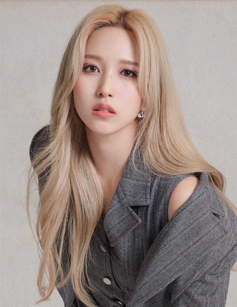 Nữ ca sĩ được mệnh danh thiên nga đen-4