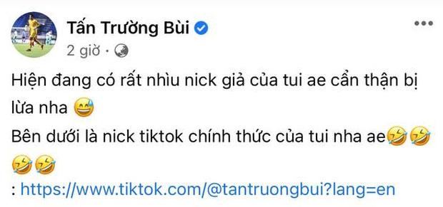 Khổ như ông chú thủ môn Tấn Trường: Nói chuyện quan trọng, bị fans thả haha-2