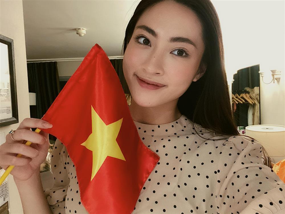 Hoa hậu Tiểu Vy hứa làm osin nếu đội tuyển Việt Nam thắng UAE-3
