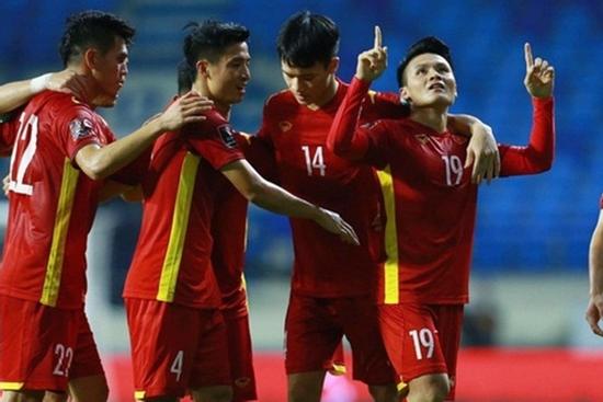 UAE có ghi 100 bàn, Việt Nam vẫn hiên ngang đi tiếp