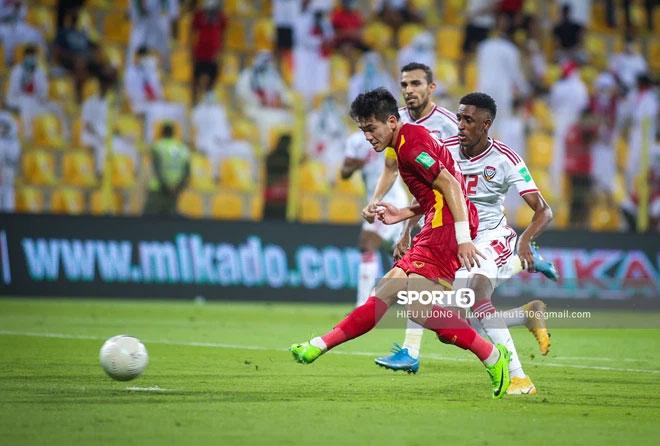 Chia sẻ đầu tiên của Tiến Linh sau pha xé lưới đối thủ sừng sỏ UAE-1