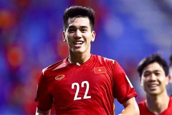 Chia sẻ đầu tiên của Tiến Linh sau pha xé lưới đối thủ sừng sỏ UAE