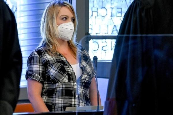 Dụ nữ sinh vào rừng, thầy giáo thú tính cưỡng hiếp rồi sát hại-4