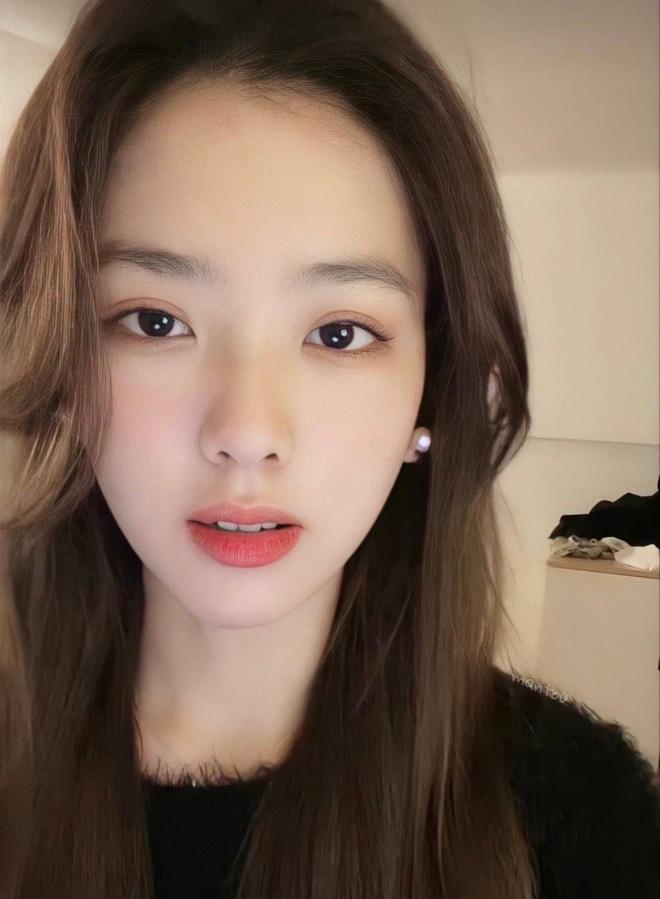 Người đẹp cầu xin thiếu gia Vương Tư Thông ngừng tán tỉnh-1