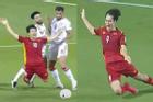 Fans tìm điểm giống 'chí mạng' cú ngã Văn Toàn, Công Phượng trận gặp Malaysia, UAE