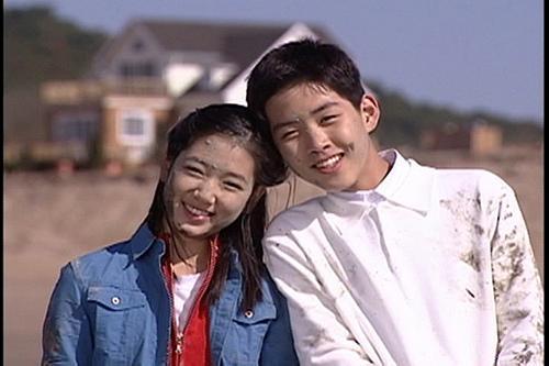 Sao nhí Nấc Thang Lên Thiên Đường bất ngờ lên chức bố-3