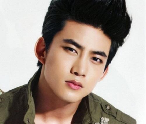 Xem tướng đàn ông mắt sâu lông mày rậm đoán tính cách và vận mệnh-3