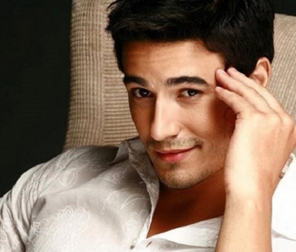 Xem tướng đàn ông mắt sâu lông mày rậm đoán tính cách và vận mệnh-2