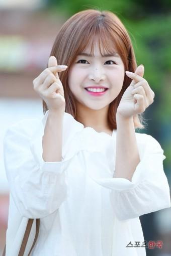 Chaewon APRIL tố ngược Hyun Joo giả tạo, tự dựng chuyện bắt nạt-2