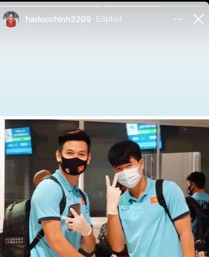 1 bộ đồ 2 số phận: Quang Hải dài chấm gót, Đoàn Văn Hậu toác vòng 3-10