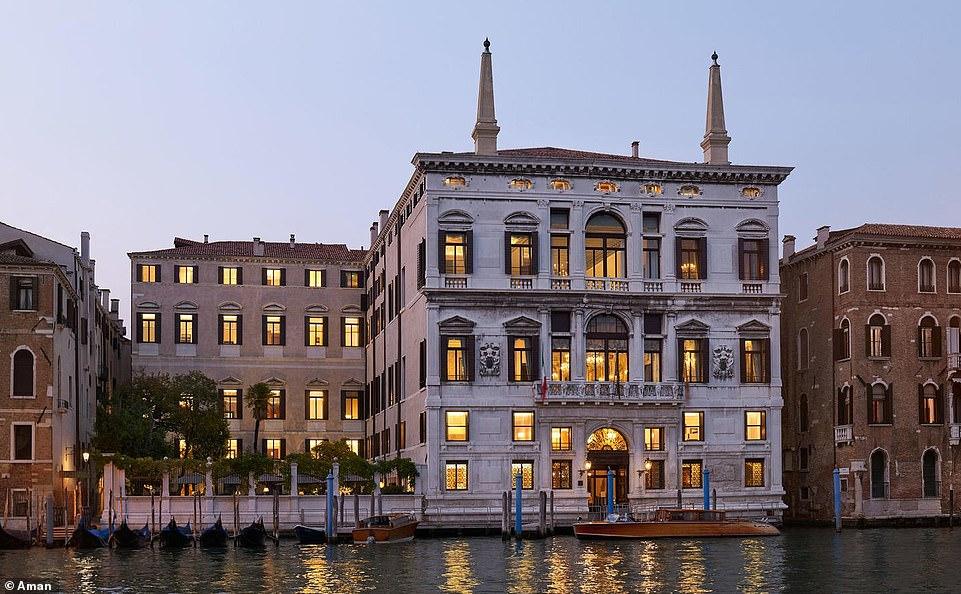 Katy Perry bị tốc váy lộ vòng 3 trên phố, được so sánh với Marilyn Monroe-8