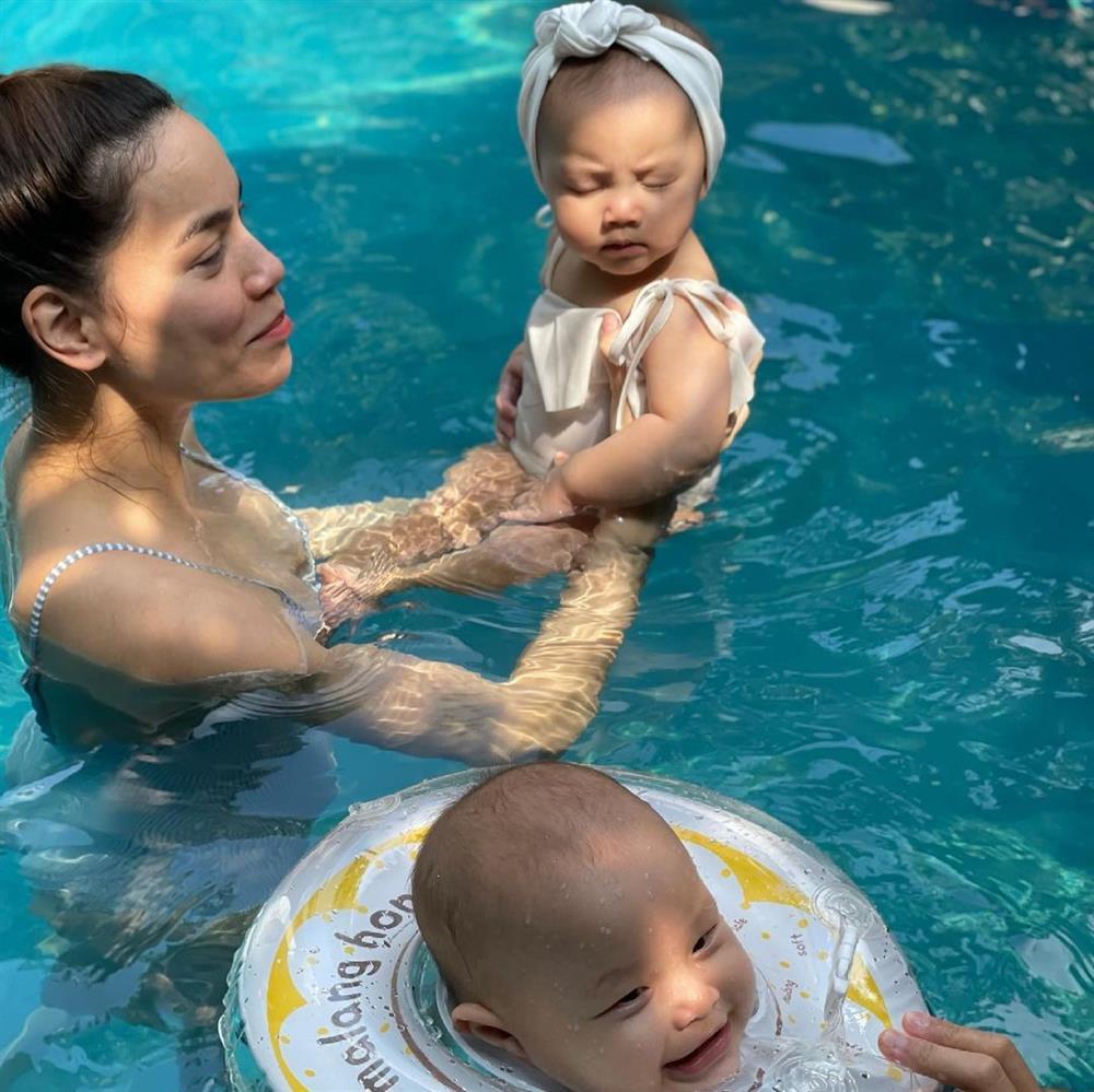 Gia đình Hồ Ngọc Hà đi bơi: 3 nét đẹp không bằng 1 nét hài-4