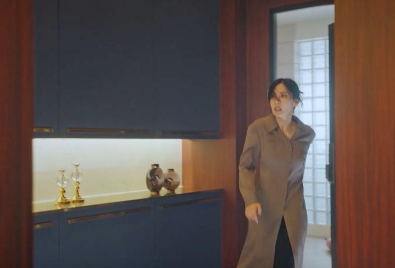 Sạn nhỏ to có đủ trong 2 tập đầu, rating Penthouse 3 tụt dốc không phanh-10