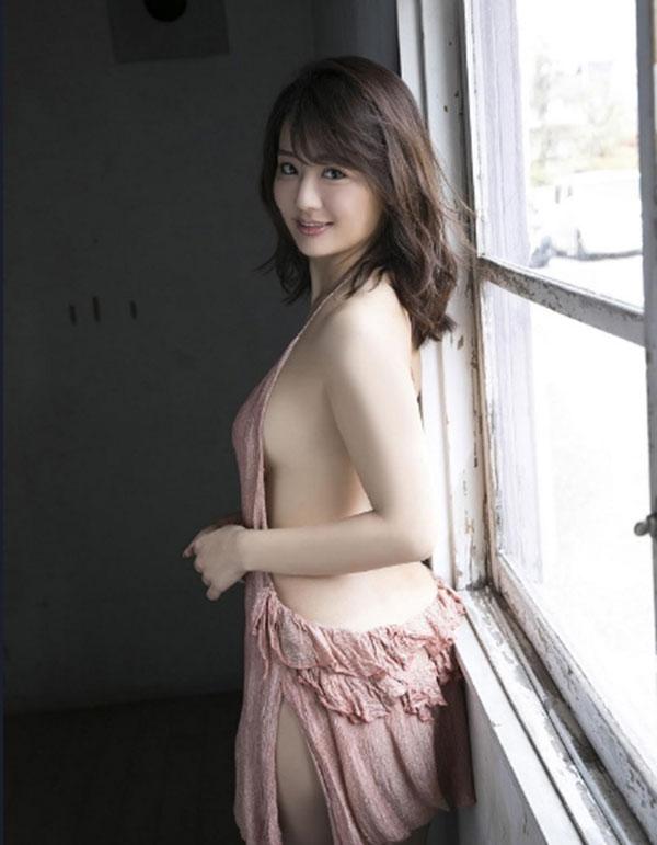 Cô giáo Nhật dạy thí sinh chụp ảnh 18+ vỡ sóng HTV giờ ra sao?-2