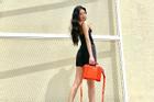 'Body siêu thực' của Joy Red Velvet trong váy hai dây ngắn cũn cỡn viral khắp mạng xã hội