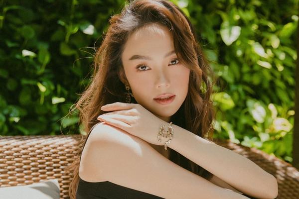 Minh Hằng bị chỉ trích vì tiệc sinh nhật chả có gì, chỉ có tiền-13