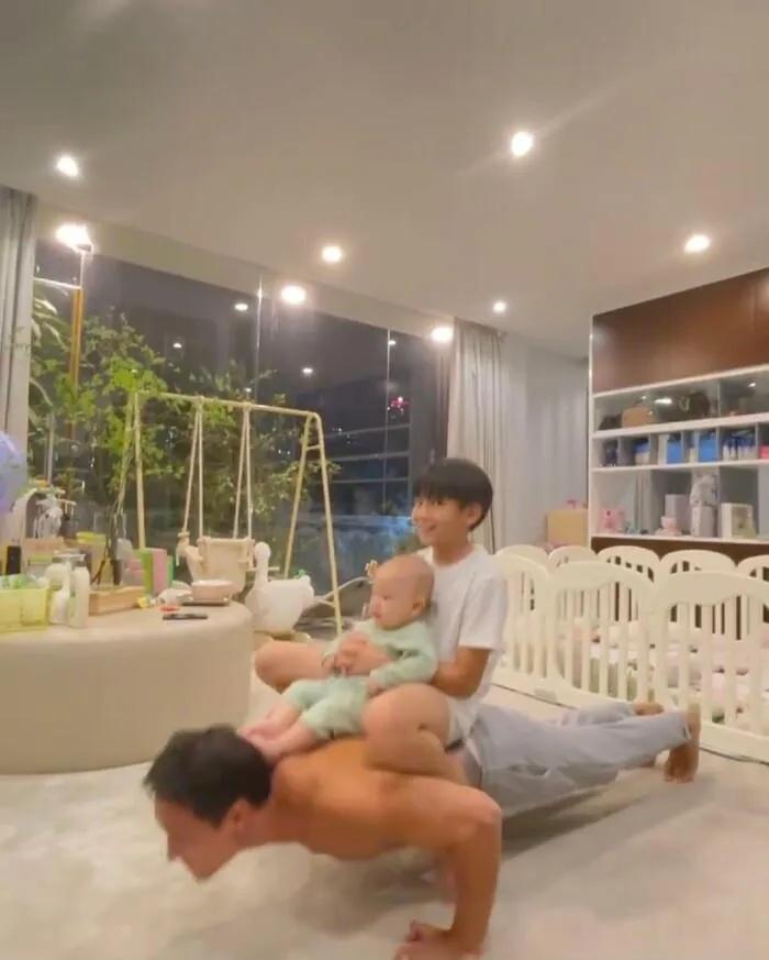 Body vạm vỡ nhưng Kim Lý cõng Hà Hồ hít đất được 5 cái thì sập nguồn-2