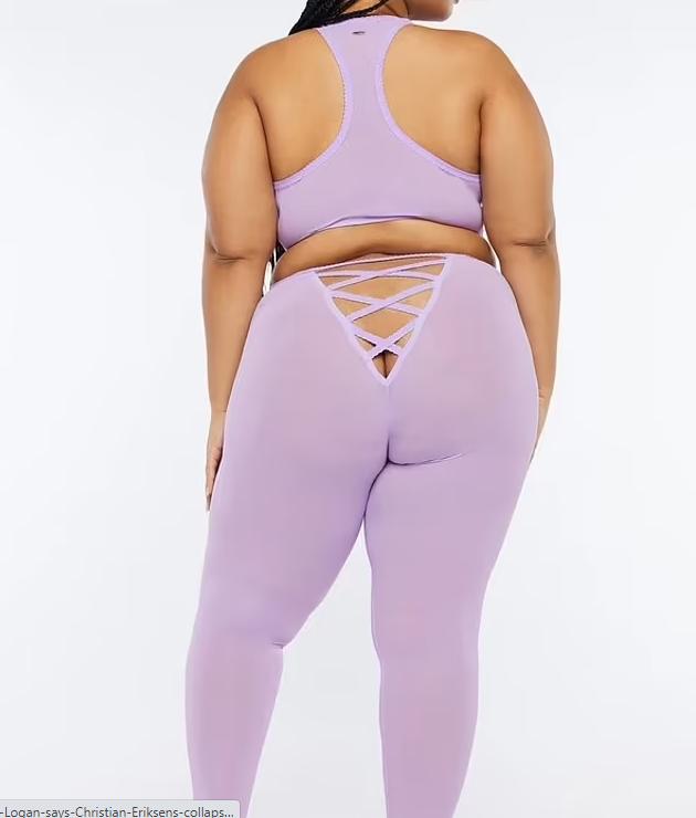 Rihanna gây ức chế với thiết kế quần hở gần hết vòng ba-2