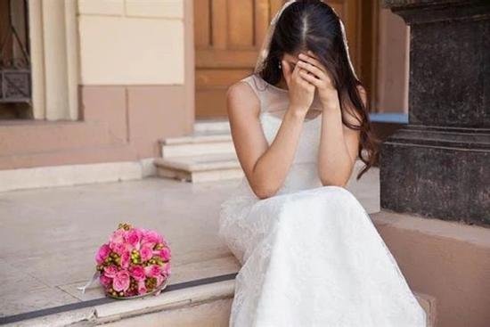 Chú rể khiến cô dâu rơi vào đêm tân hôn kinh hoàng