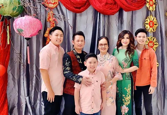 Con trai Bằng Kiều dậy thì tuổi 18 nhìn cao lớn không nhận ra-1