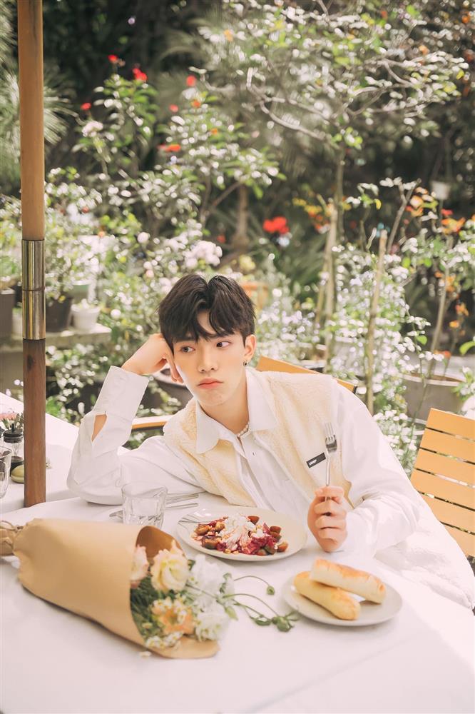 Bạn thân Ngọc Trinh và dàn sao Việt đổi đời, cát xê tăng khi thành sao hạng A-6