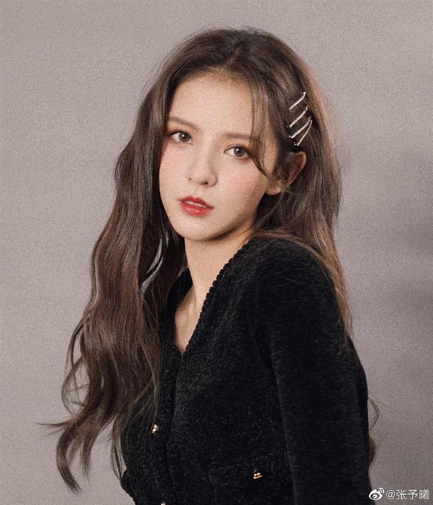 Nhan sắc bạn gái đẹp nhất của Vương Tư Thông-3