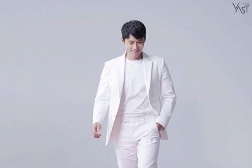 Ở Hyun Bin vừa có khí chất menly đan lẫn sự đáng yêu.