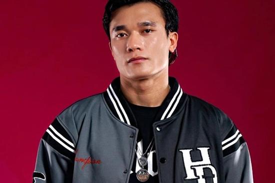 Bùi Tiến Dũng có động thái sau khi bị chỉ trích không 1 lời chúc mừng tuyển Việt Nam