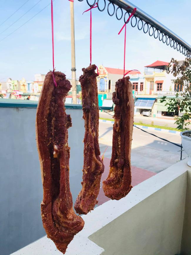 Trời Hà Nội nắng như đổ lửa, chị em thi nhau làm 3 chỉ 1 nắng phơi khắp nhà-4