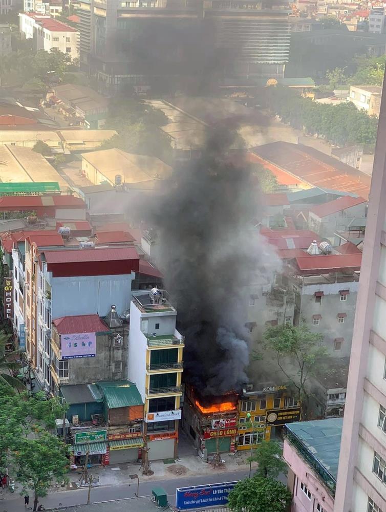 Cháy quán cháo lòng giữa nắng nóng 39 độ C-1