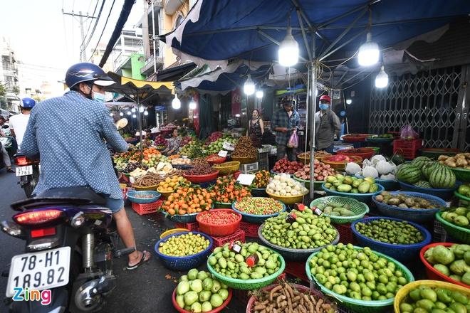 TP.HCM phong tỏa thêm 6 khu vực, chưa giãn cách theo Chỉ thị 16-2