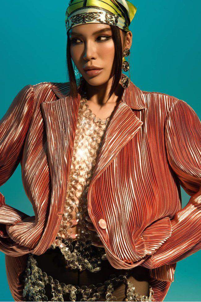 Mỹ nhân Việt ngầu đét dù quấn khăn turban bà già-9